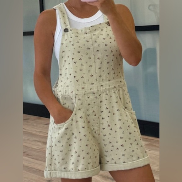 NWOT Shop Talulah Rosewood Short Overalls - Picture 1 of 6